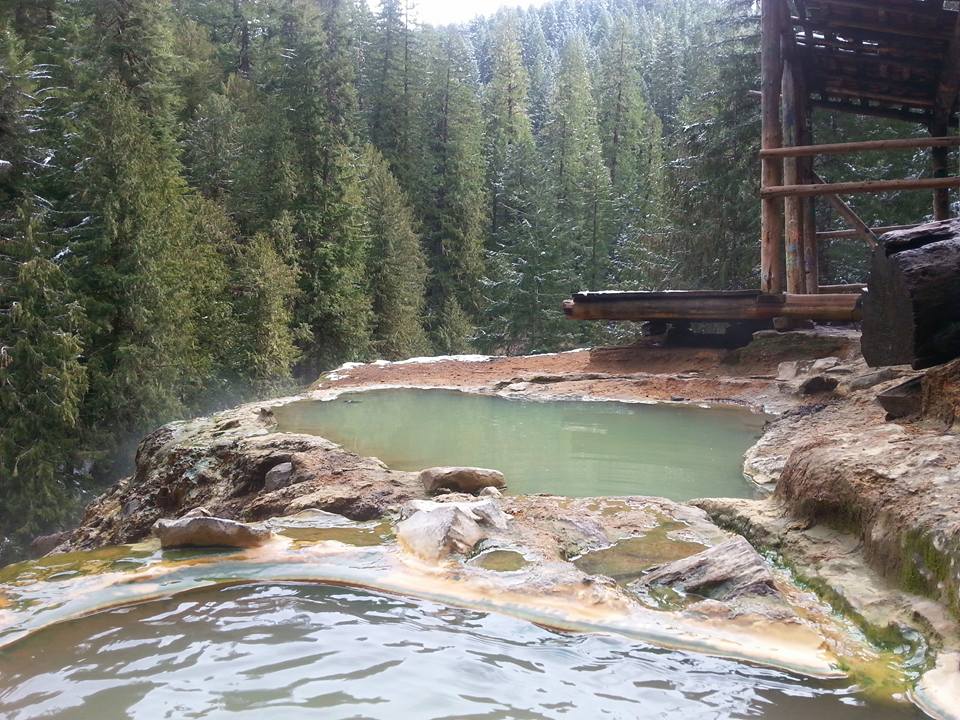 Winter day at the North Umpqua Hot Springs - photo by What to do in Southern Oregon Roseburg